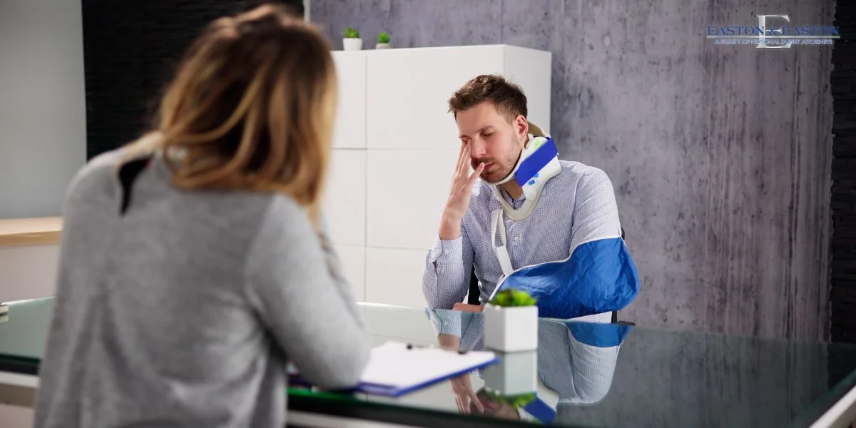 ¿Cómo demandar a un complejo de apartamentos por negligencia en California?