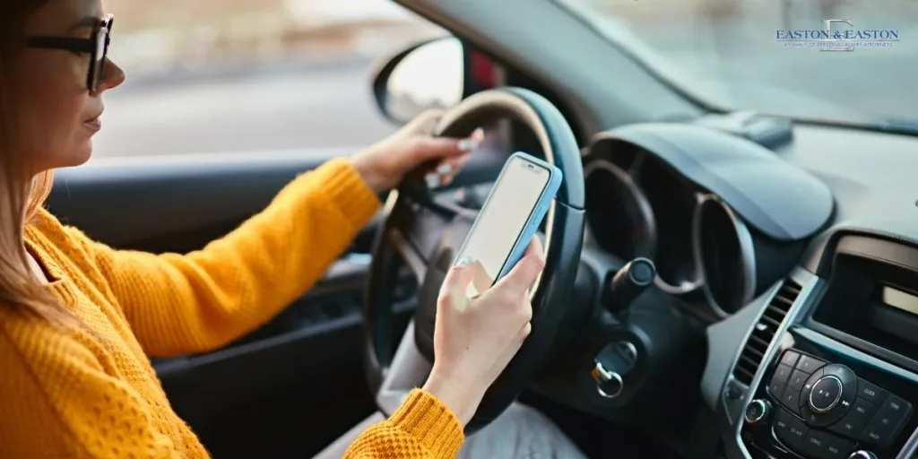 ¿Qué hacer después de un accidente por distracción al volante en Las Vegas?